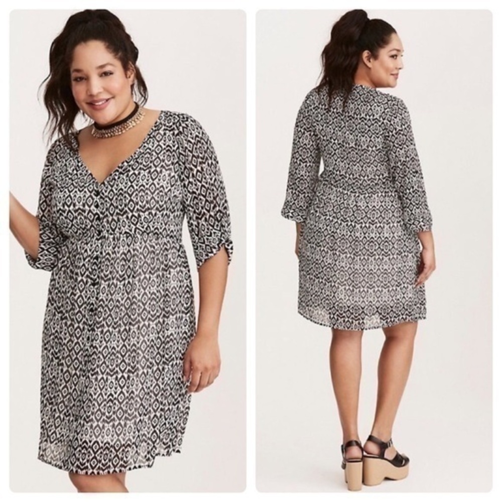 Torrid black white ikat print chiffon shirt dress EE22 4X 26